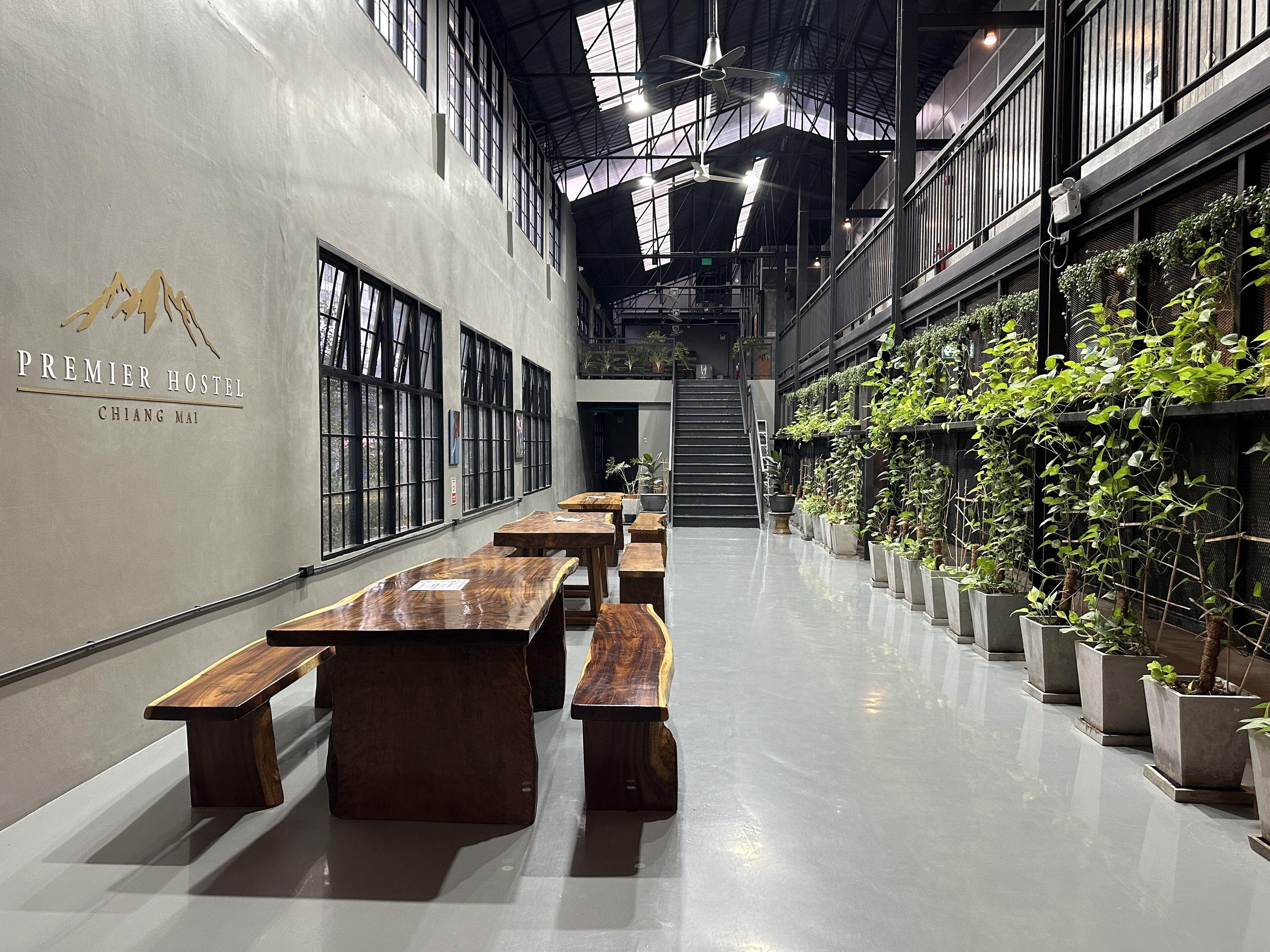 Premier Hostel Chiang Mai — Photos 1